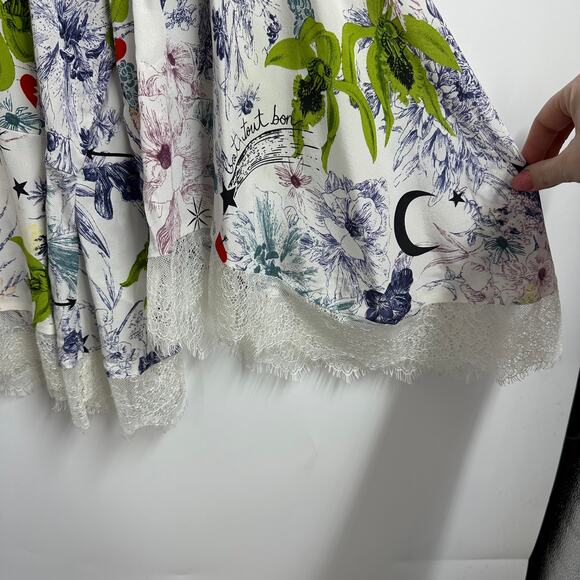5 a' 7 Cinq a' sept Floral Boho Silk Tunic - Picture 2 of 10